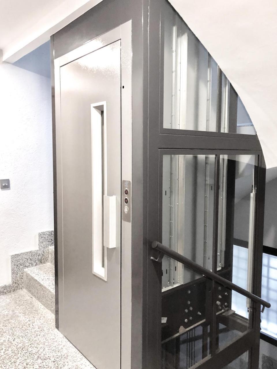Plaza 5 Carabanchel Apartment 马德里 外观 照片