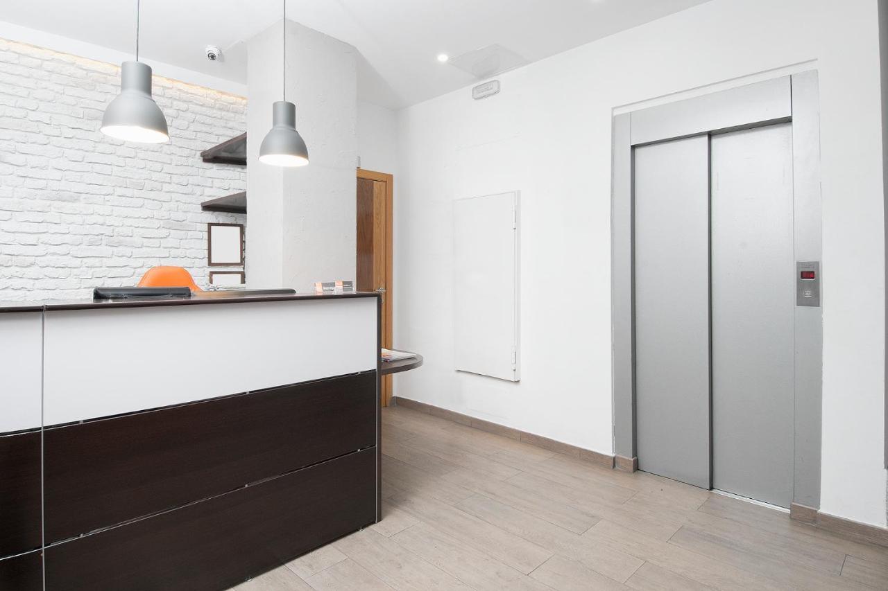 Plaza 5 Carabanchel Apartment 马德里 外观 照片